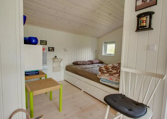 Fleur - 50m From The Sea By Interhome Nyaraló