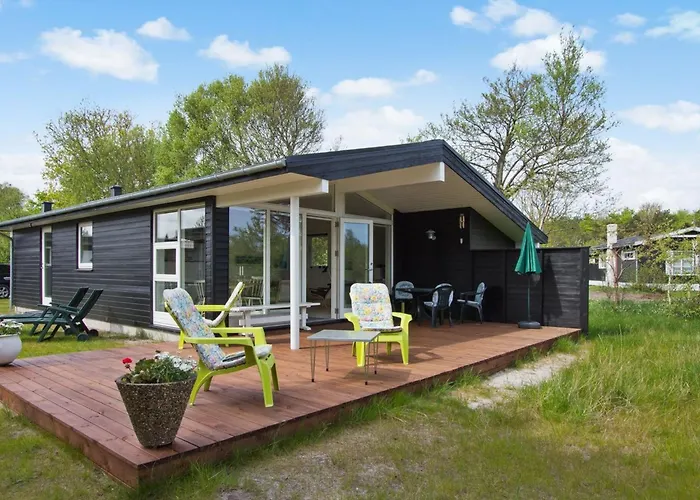 Fleur - 50m From The Sea By Interhome